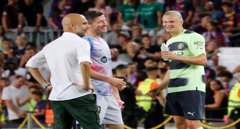 "يستحق ميدالية ذهبية على لقطة الغوص".. هالاند يتعرض للسخرية بعد مباراة برشلونة (فيديو)